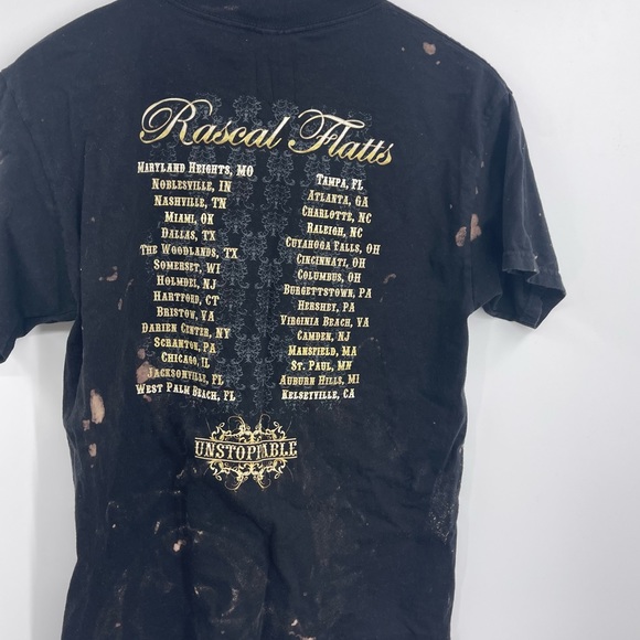 Rascal Flats Unstoppable Tour Reverse Dyed Bleach Splatter Graphic Tee Sz M - Picture 2 of 6